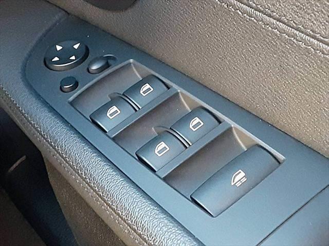 Z4 sDrive20i M Sport 本革 シートヒーター パワーシート 禁煙車(38枚目)