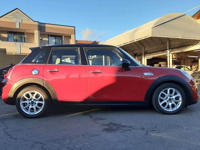 MINI 5ドア COOPER S ペッパーPKG LEDライト 純正ナビ Bカメ(16枚目)
