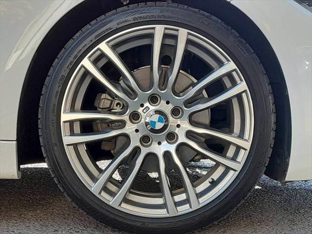 3シリーズ 320iツーリング Mスポーツ パノラマサンルーフ レーダークルーズコントロール 純正HDDナビ 禁煙車 バックカメラ インテリジェントセーフティ 電動リアゲート オプション19インチAW ETC LEDヘッドライト 障害物センサー(28枚目)