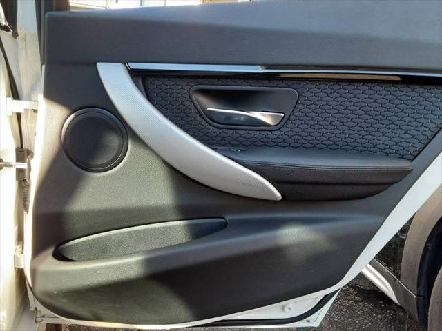 3シリーズ 320iツーリング Mスポーツ パノラマサンルーフ レーダークルーズコントロール 純正HDDナビ 禁煙車 バックカメラ インテリジェントセーフティ 電動リアゲート オプション19インチAW ETC LEDヘッドライト 障害物センサー(58枚目)