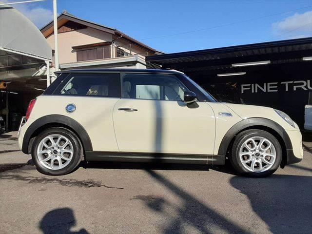 MINI COOPER S ペッパーパッケージ LEDライト 純正ナビ(15枚目)
