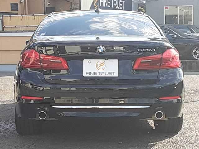 �O�ꂵ���@�֌n�`�F�b�N�A���ɓ_�����s���A�[�ԑO�͖@�萮�������{���Ă���܂��B�����S���������I�I