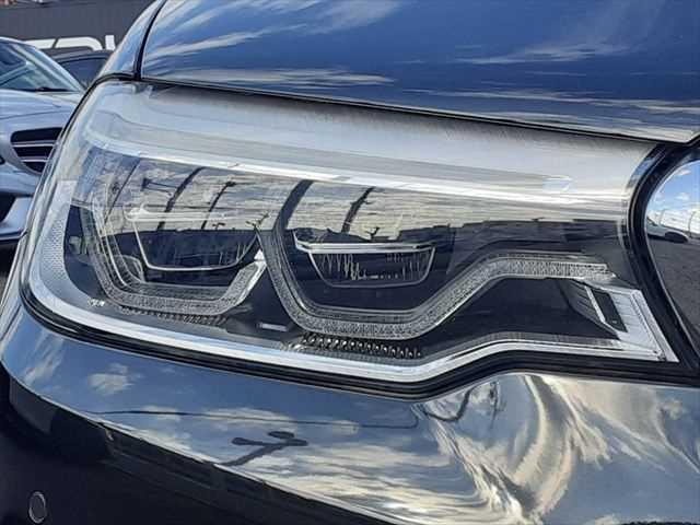 ���w�b�h���C�g