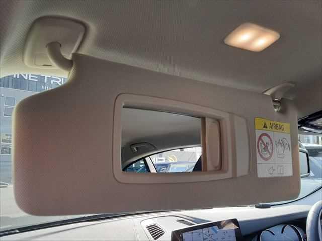 ���o�j�e�B�[�~���[