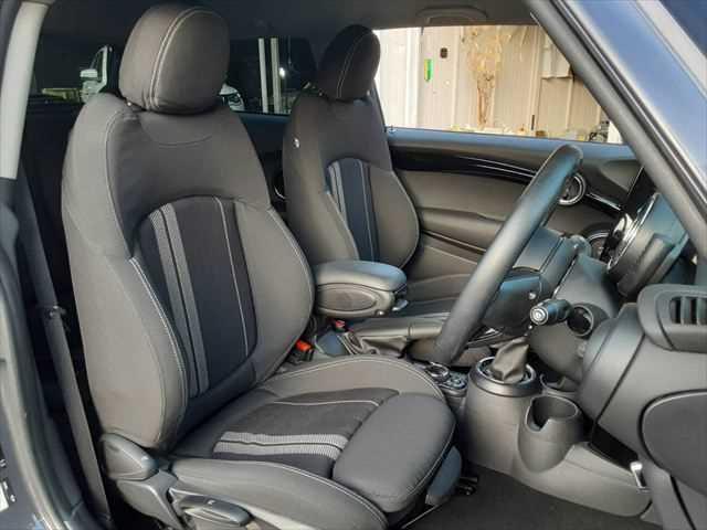 ���^�]�ȑ��P��ڃV�[�g