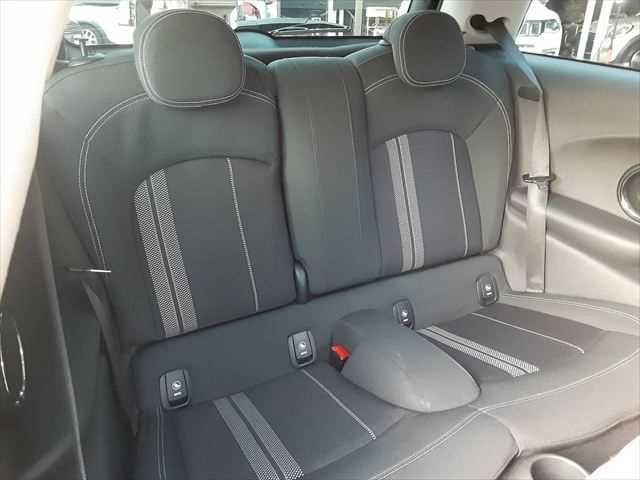 ���^�]�ȑ��Q��ڃV�[�g