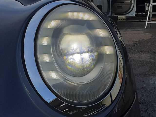 ���_�����w�b�h���C�g