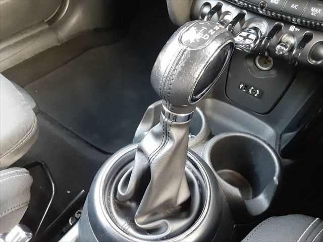 ���V�t�g����