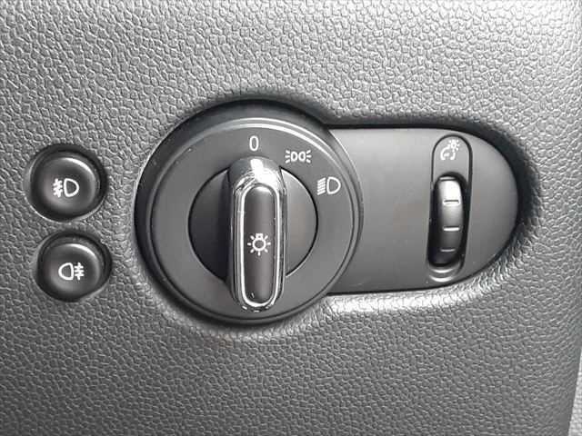 ���w�b�h���C�g�X�C�b�`