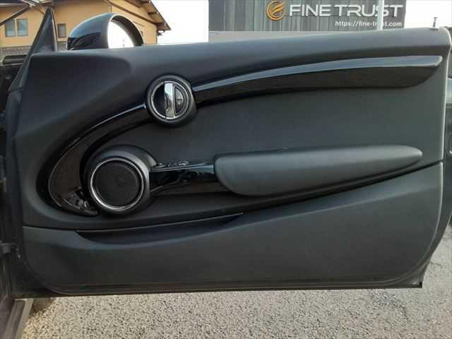 ���h�A�g����