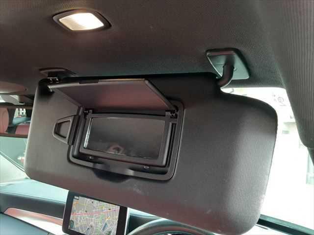 ���o�j�e�B�[�~���[