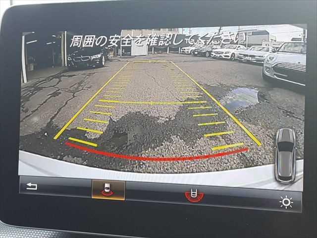 ���o�b�N�J����