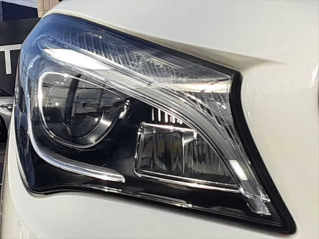 ���w�b�h���C�g