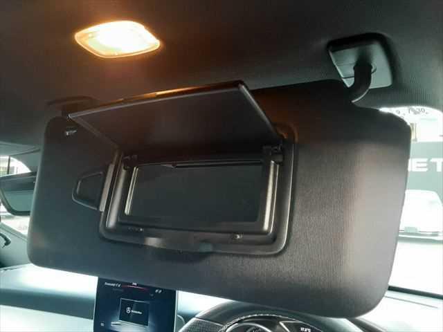 ���o�j�e�B�[�~���[