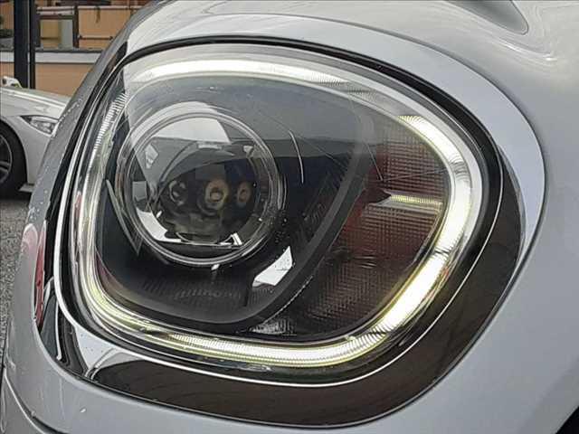 ���w�b�h���C�g