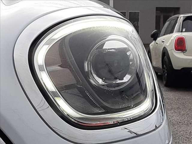 ���w�b�h���C�g