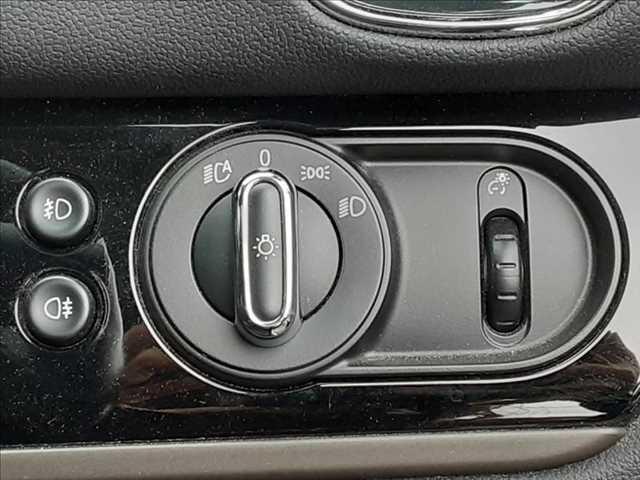 ���w�b�h���C�g�X�C�b�`