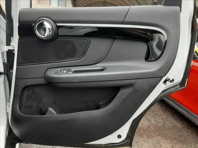 ���h�A�g����