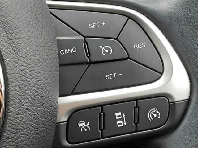 �����[�_�[�N���[�Y�R���g���[��