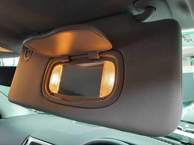 ���o�j�e�B�[�~���[