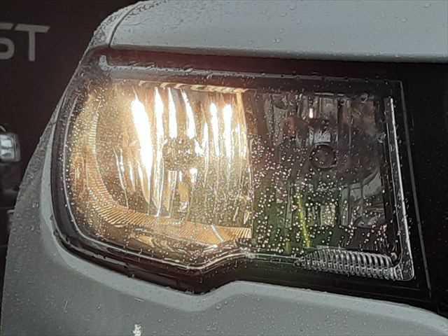 ���w�b�h���C�g�_����