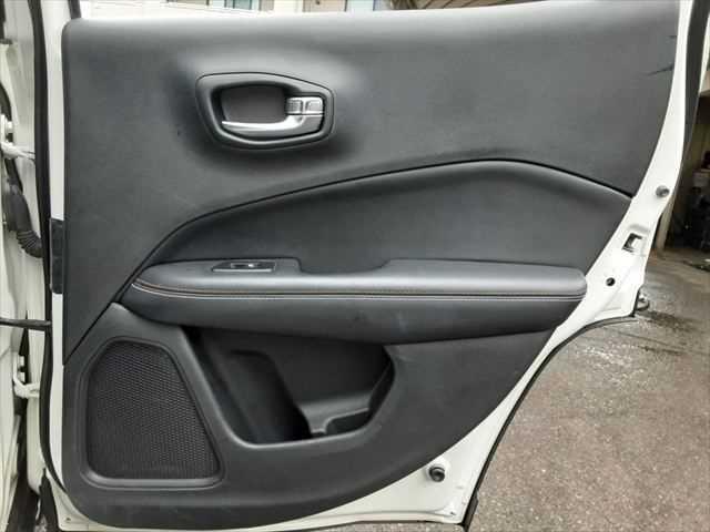 ���h�A�g����