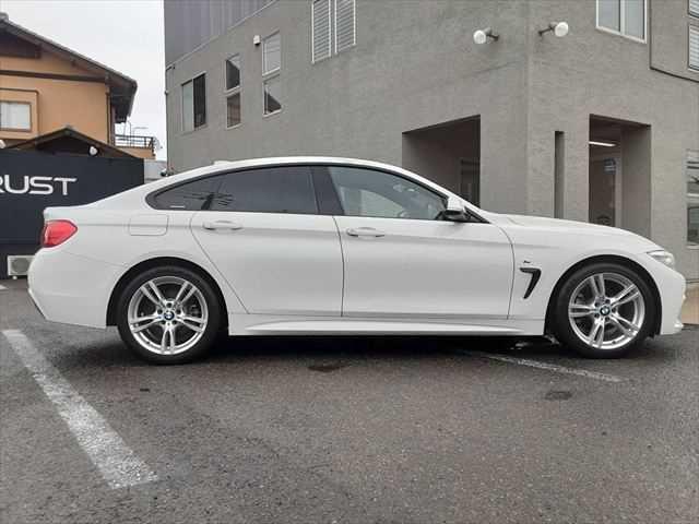 �P�R�N�o�߁A�P�O�����������̎ԗ��ł���΍Œ��Q�N�Ԃ̕ۏ؂ɂ��������������܂��B���Ԓ��̑��s�����A�C���񐔂͂Ȃ�Ɩ����������A���Օi�ȊO��ΏۂƂ����L�͈͂̕ۏ؃v���������p�ӂ������Ă���܂��B