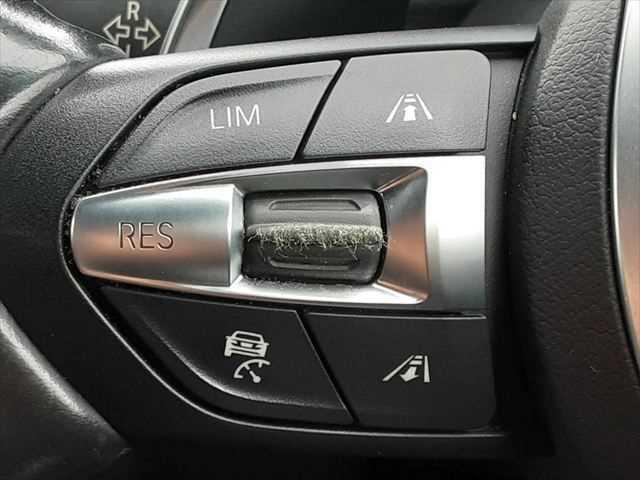 �����[�_�[�N���[�Y�R���g���[��