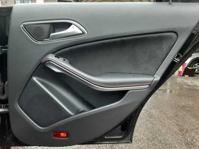 ���h�A�g����