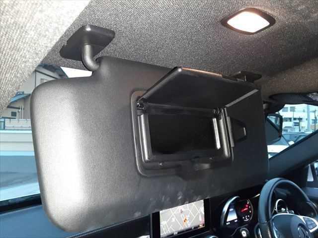 ���o�j�e�B�[�~���[