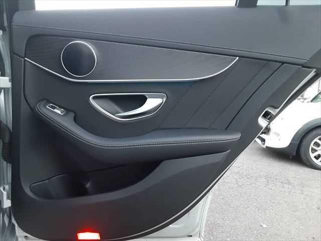 ���h�A�g����