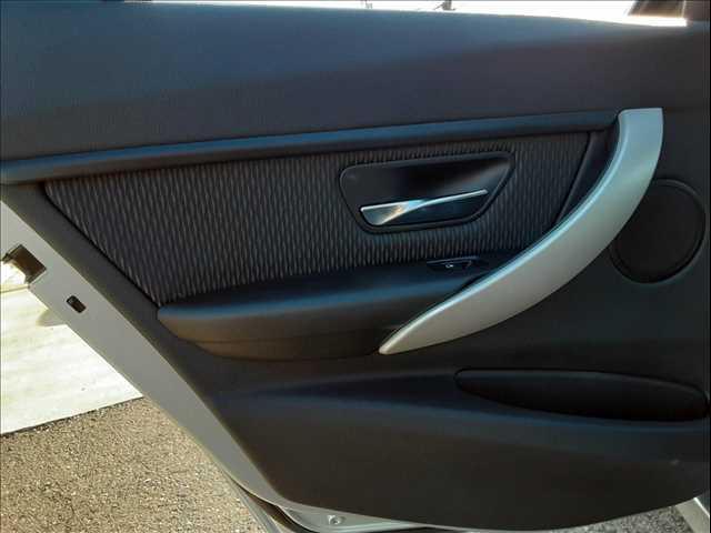 ���h�A�g����