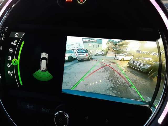 ���o�b�N�J����