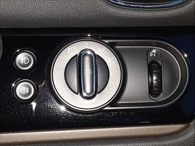 ���w�b�h���C�g�X�C�b�`