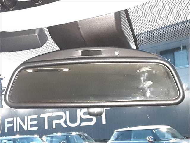 �����[���~���[