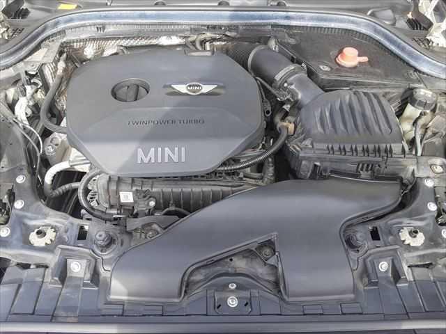 ＭＩＮＩ クーパー　ＬＥＤヘッドライト　純正ＨＤＤナビ　バックカメラ　Ｂｌｕｅｔｏｏｔｈ　ＭＴモード付オートマチックシフト　禁煙車　キーレスエントリー　純正１５インチアルミホイール　ミュージックサーバー（29枚目）