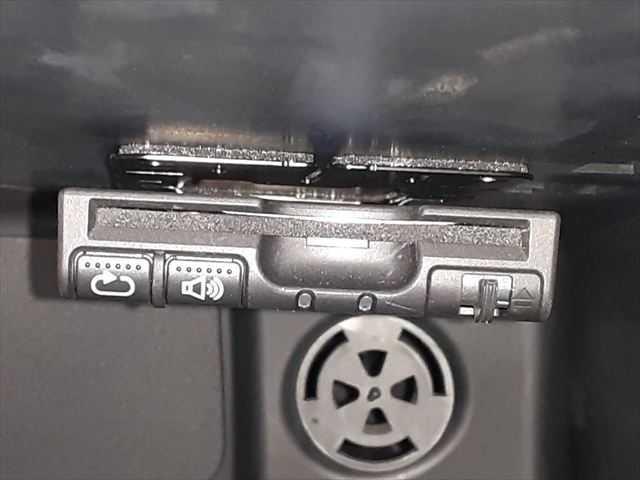 ＭＩＮＩ クーパー　ＬＥＤヘッドライト　純正ＨＤＤナビ　バックカメラ　Ｂｌｕｅｔｏｏｔｈ　ＭＴモード付オートマチックシフト　禁煙車　キーレスエントリー　純正１５インチアルミホイール　ミュージックサーバー（37枚目）