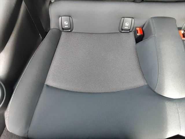 ＭＩＮＩ クーパー　ＬＥＤヘッドライト　純正ＨＤＤナビ　バックカメラ　Ｂｌｕｅｔｏｏｔｈ　ＭＴモード付オートマチックシフト　禁煙車　キーレスエントリー　純正１５インチアルミホイール　ミュージックサーバー（51枚目）