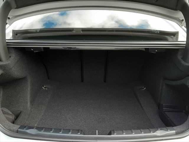 ���g�����N�X�y�[�X