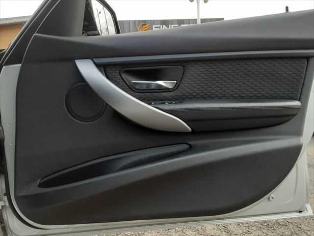 ���h�A�g����