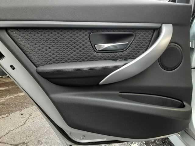 ���h�A�g����