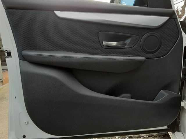 ���h�A�g����