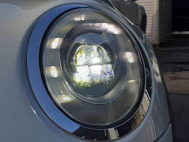 ＭＩＮＩ クーパーＳ　ペッパーパッケージ　ＬＥＤヘッドライト　純正ＨＤＤナビ　Ｂｌｕｅｔｏｏｔｈ　キーレスエントリー　禁煙車　オートライト　ＭＴモード付　純正１６インチアルミホイール　アイドリングストップ　ミラー型ＥＴＣ（10枚目）