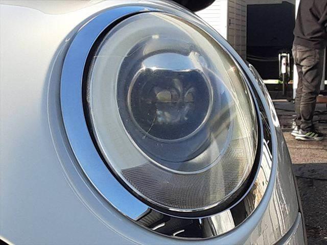 ＭＩＮＩ クーパーＳ　ペッパーパッケージ　ＬＥＤヘッドライト　純正ＨＤＤナビ　Ｂｌｕｅｔｏｏｔｈ　キーレスエントリー　禁煙車　オートライト　ＭＴモード付　純正１６インチアルミホイール　アイドリングストップ　ミラー型ＥＴＣ（21枚目）