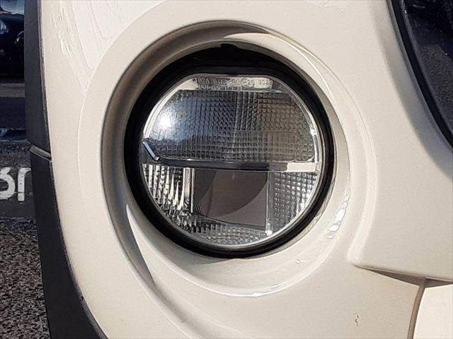 ＭＩＮＩ クーパーＳ　ペッパーパッケージ　ＬＥＤヘッドライト　純正ＨＤＤナビ　Ｂｌｕｅｔｏｏｔｈ　キーレスエントリー　禁煙車　オートライト　ＭＴモード付　純正１６インチアルミホイール　アイドリングストップ　ミラー型ＥＴＣ（22枚目）