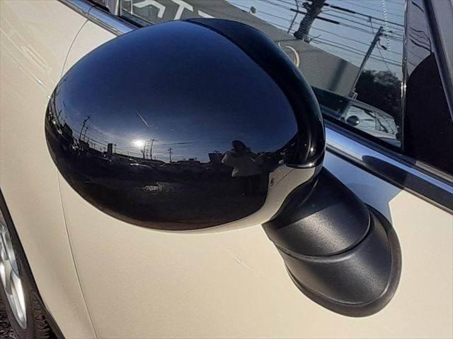ＭＩＮＩ クーパーＳ　ペッパーパッケージ　ＬＥＤヘッドライト　純正ＨＤＤナビ　Ｂｌｕｅｔｏｏｔｈ　キーレスエントリー　禁煙車　オートライト　ＭＴモード付　純正１６インチアルミホイール　アイドリングストップ　ミラー型ＥＴＣ（24枚目）