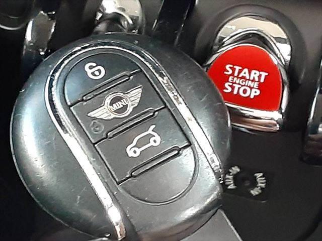 ＭＩＮＩ クーパーＳ　ペッパーパッケージ　ＬＥＤヘッドライト　純正ＨＤＤナビ　Ｂｌｕｅｔｏｏｔｈ　キーレスエントリー　禁煙車　オートライト　ＭＴモード付　純正１６インチアルミホイール　アイドリングストップ　ミラー型ＥＴＣ（39枚目）