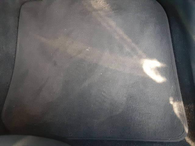 ＭＩＮＩ クーパーＳ　ペッパーパッケージ　ＬＥＤヘッドライト　純正ＨＤＤナビ　Ｂｌｕｅｔｏｏｔｈ　キーレスエントリー　禁煙車　オートライト　ＭＴモード付　純正１６インチアルミホイール　アイドリングストップ　ミラー型ＥＴＣ（41枚目）