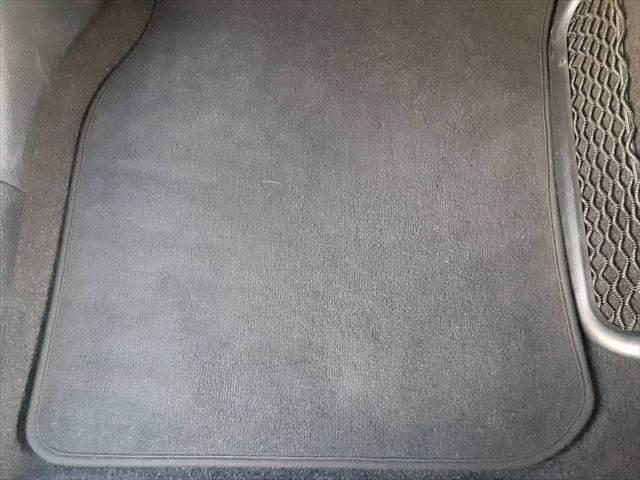 ＭＩＮＩ クーパーＳ　ペッパーパッケージ　ＬＥＤヘッドライト　純正ＨＤＤナビ　Ｂｌｕｅｔｏｏｔｈ　キーレスエントリー　禁煙車　オートライト　ＭＴモード付　純正１６インチアルミホイール　アイドリングストップ　ミラー型ＥＴＣ（42枚目）