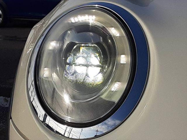 ＭＩＮＩ クーパーＳ　ペッパーパッケージ　ＬＥＤヘッドライト　純正ＨＤＤナビ　Ｂｌｕｅｔｏｏｔｈ　キーレスエントリー　禁煙車　オートライト　ＭＴモード付　純正１６インチアルミホイール　アイドリングストップ　ミラー型ＥＴＣ（47枚目）